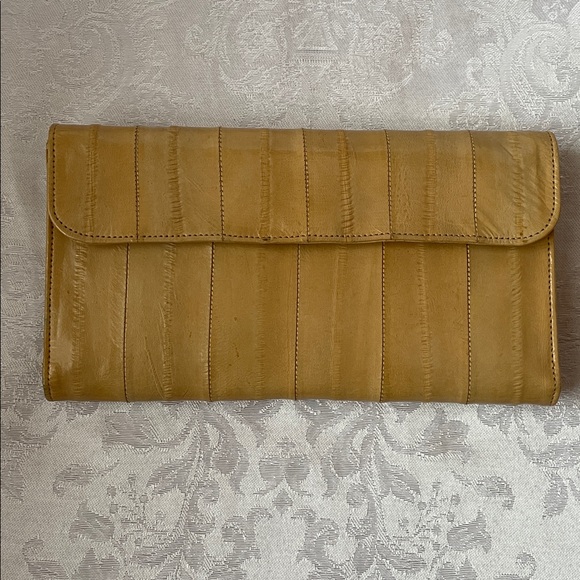 Royal Hock Handbags - Vintage Royal Hock yellow eel skin leather wallet